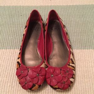 Gianni Bini leather flats